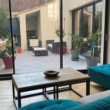 빌라 Le Patio De Mathilde & Fred 님