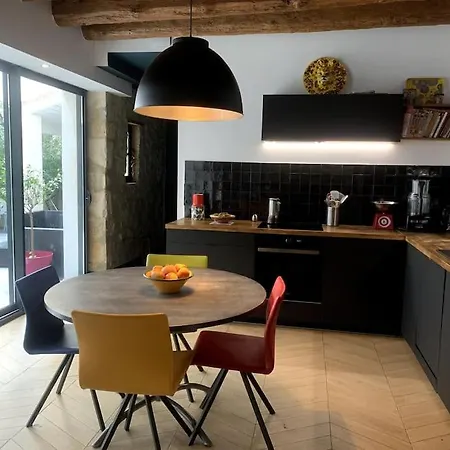 Le Patio De Mathilde & Fred 빌라 님